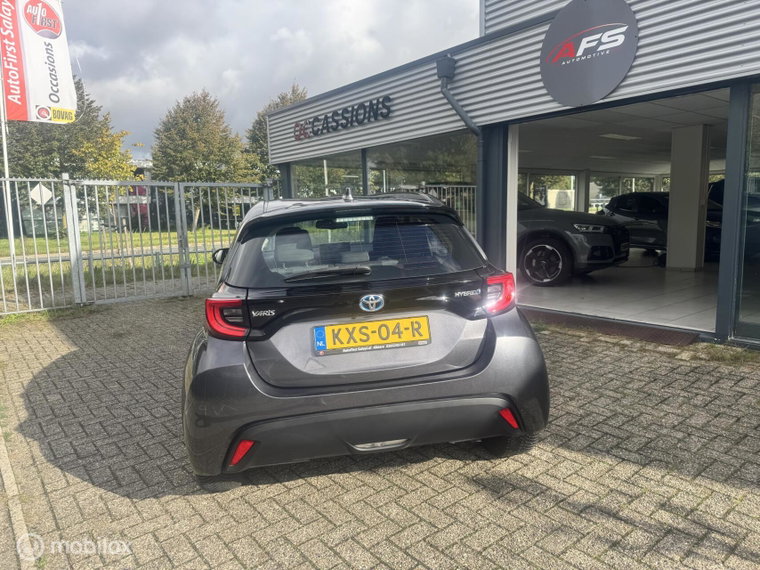 Vehicle Image 25