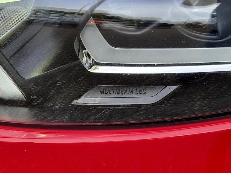 Vehicle Image 36