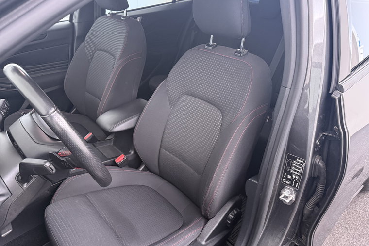 Vehicle Image 10