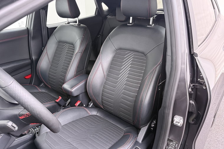 Vehicle Image 10
