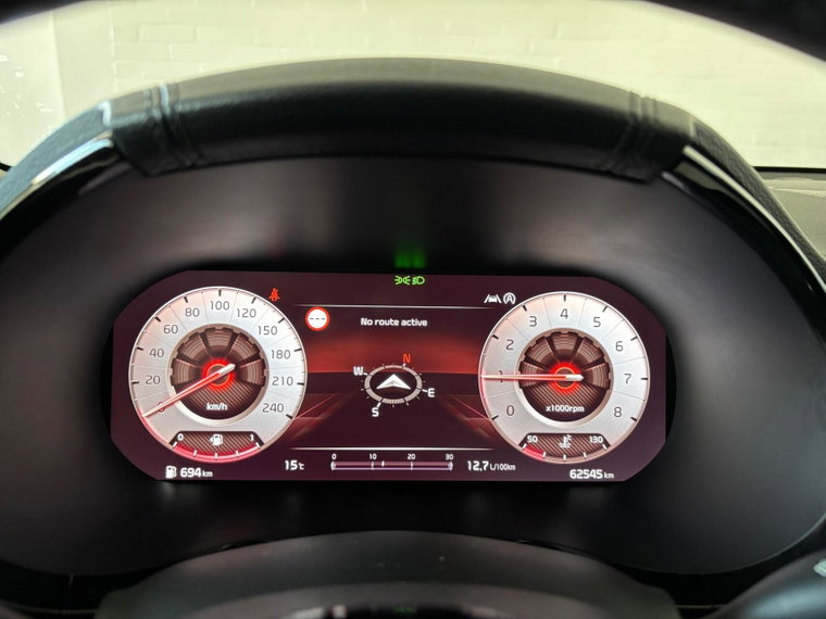Vehicle Image 25