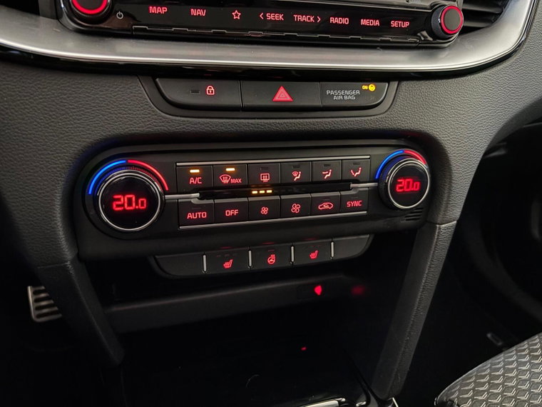 Vehicle Image 32