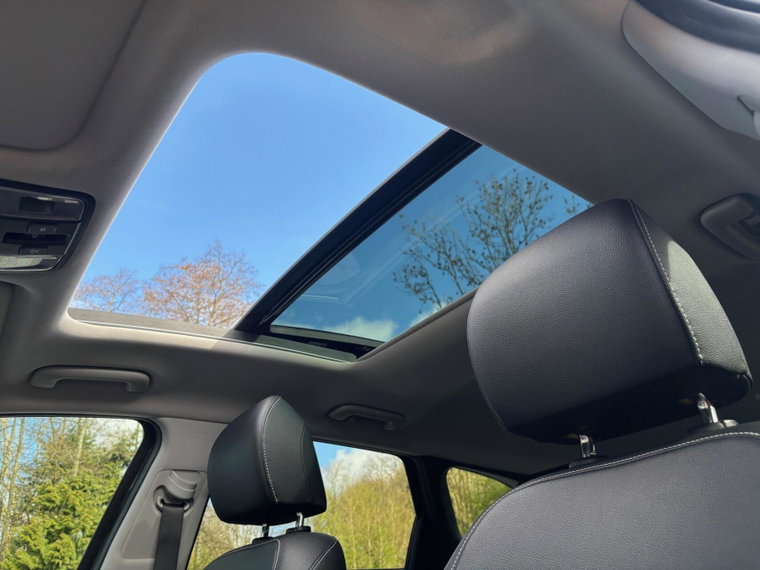 Vehicle Image 37