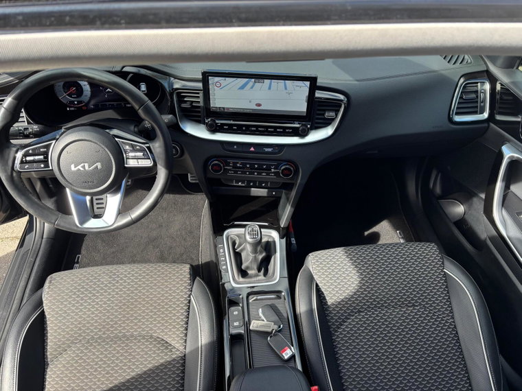 Vehicle Image 38