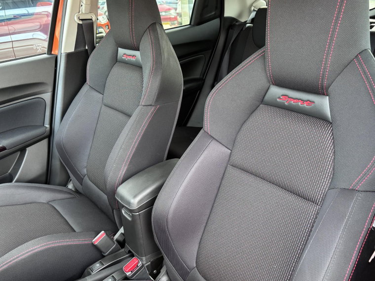 Vehicle Image 10