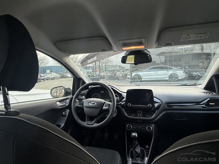 Vehicle Image 17