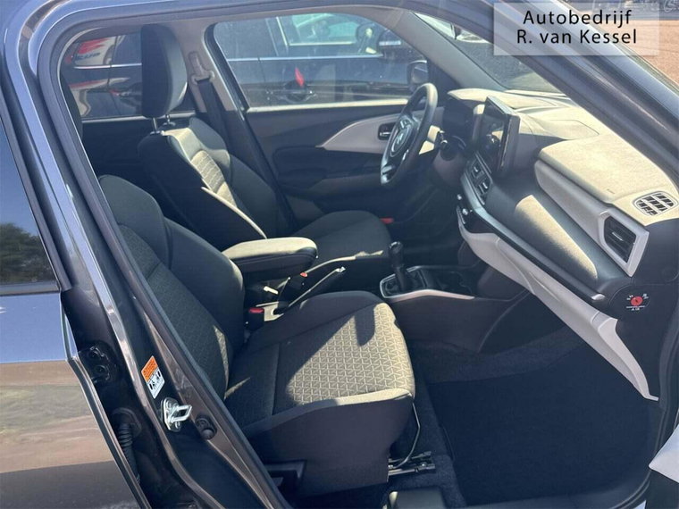 Vehicle Image 18