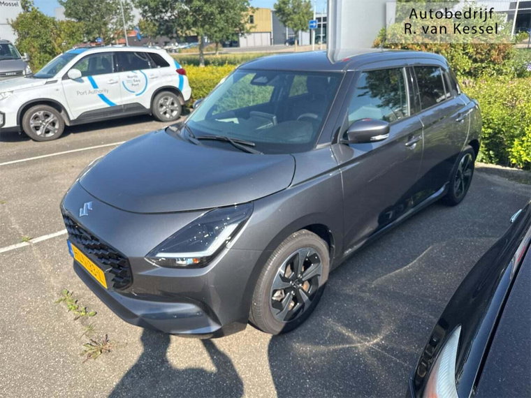 Vehicle Image 6