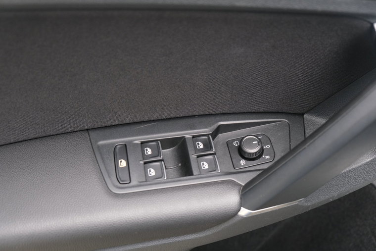 Vehicle Image 34