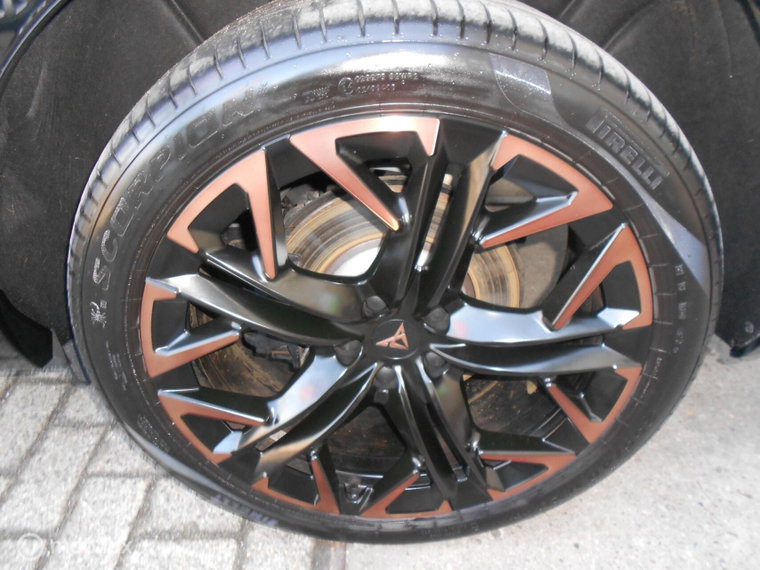 Vehicle Image 19
