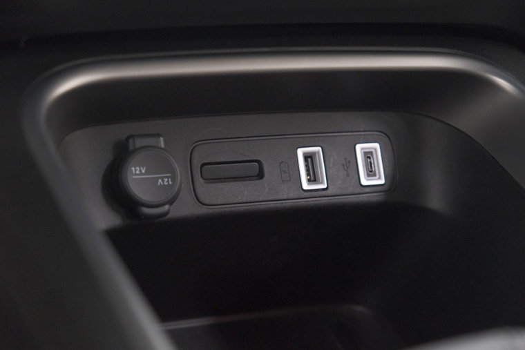 Vehicle Image 37