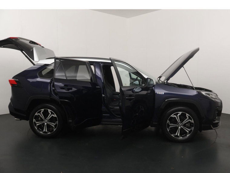 Vehicle Image 22