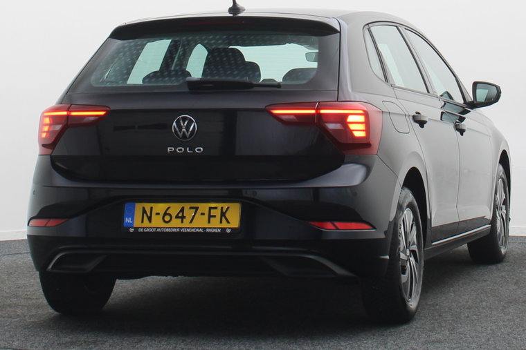 Vehicle Image 17