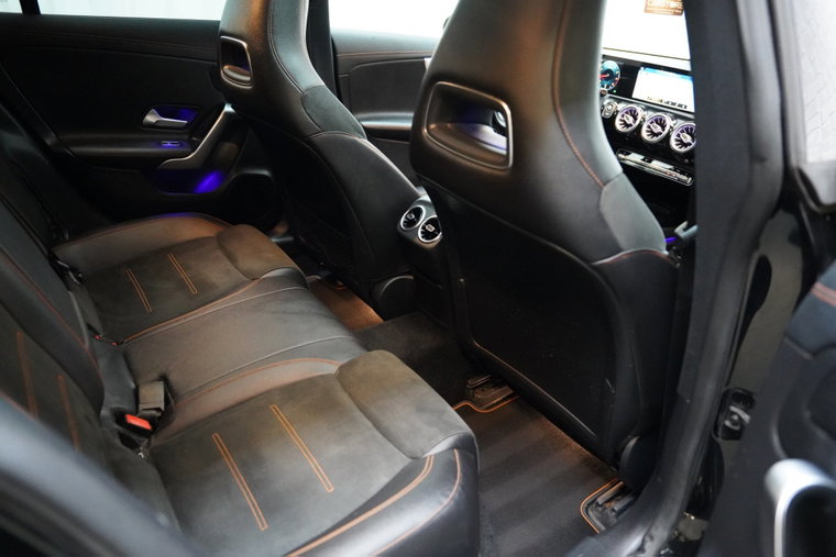 Vehicle Image 40