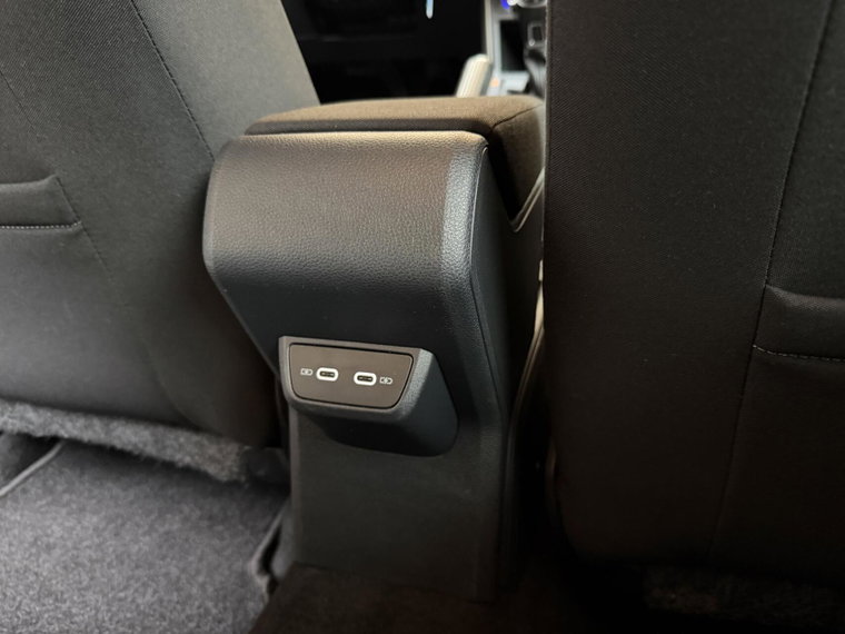Vehicle Image 45