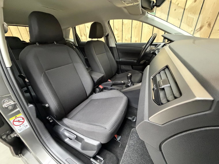 Vehicle Image 47