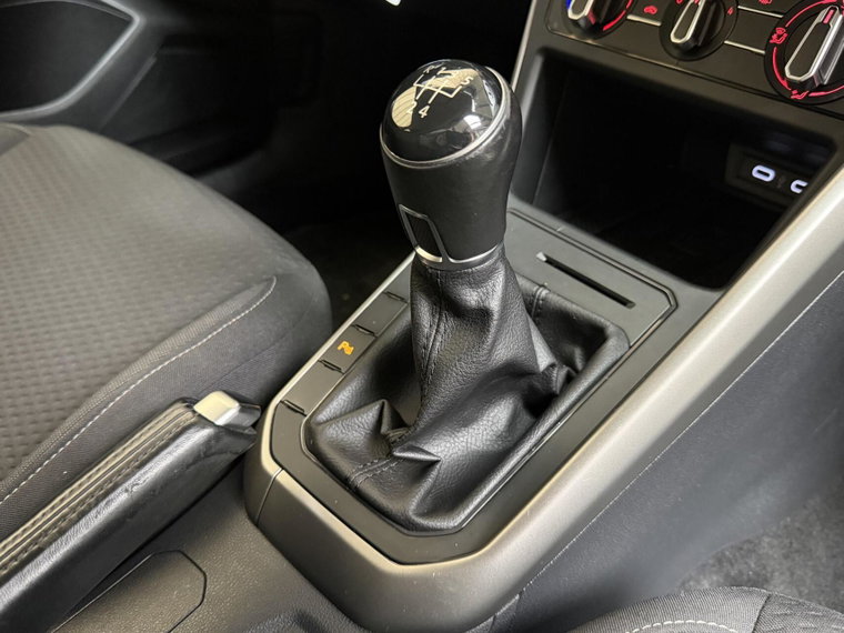 Vehicle Image 48