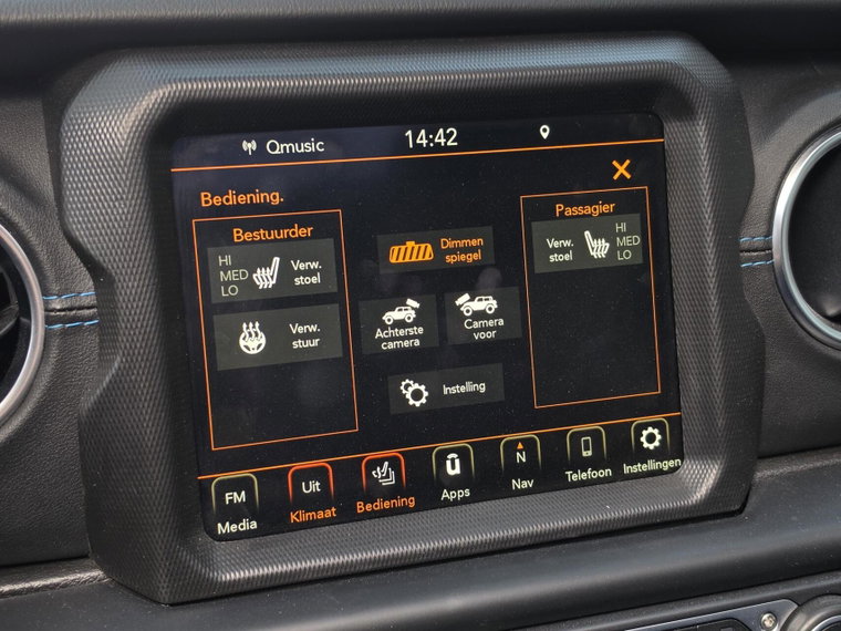 Vehicle Image 26