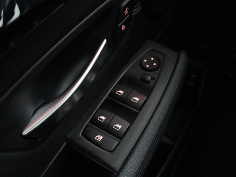 Vehicle Image 39