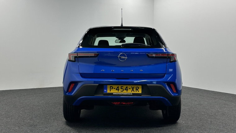 Vehicle Image 11