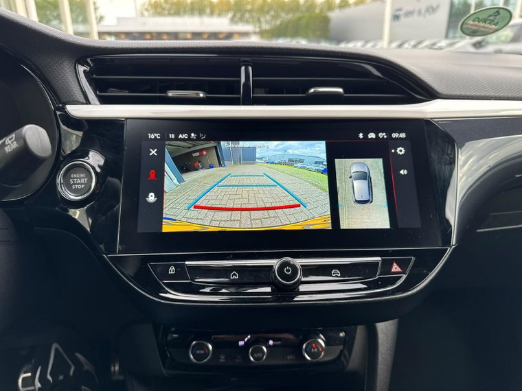 Vehicle Image 16