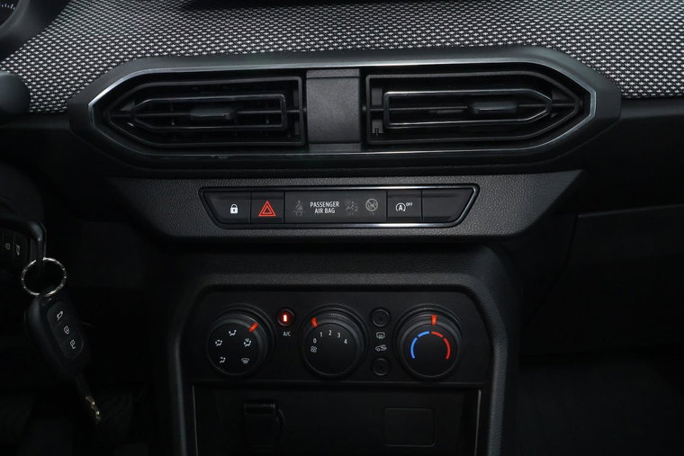 Vehicle Image 23
