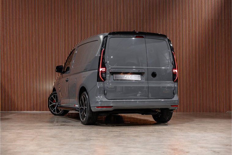 Vehicle Image 8