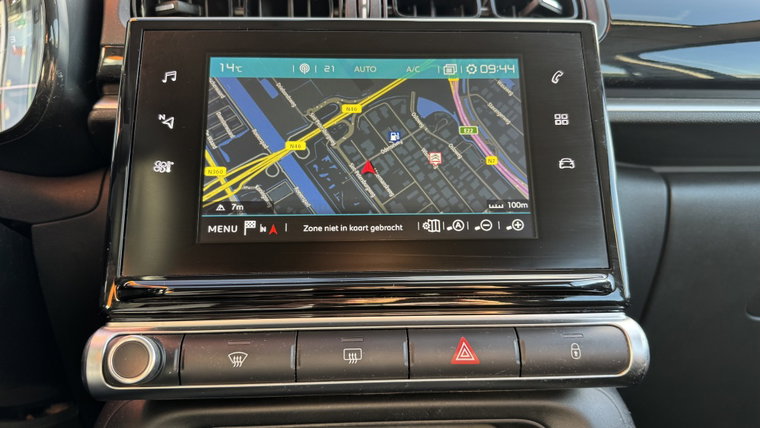 Vehicle Image 16