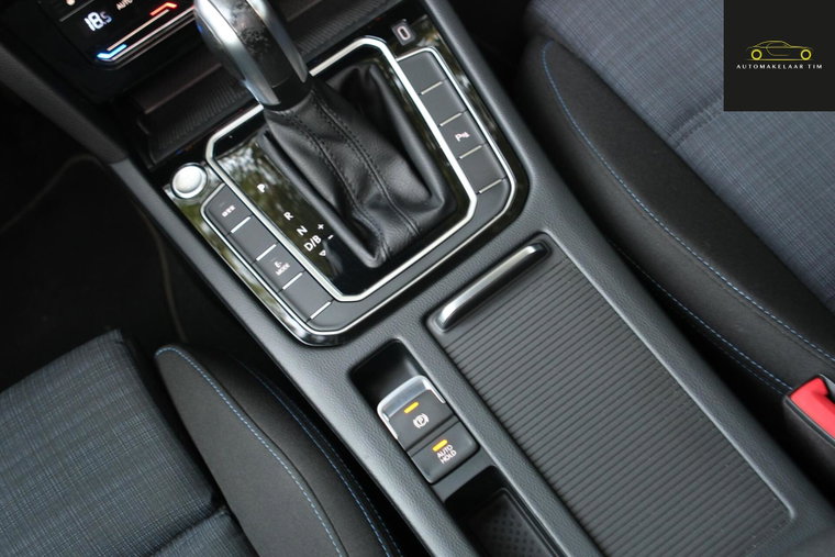 Vehicle Image 29