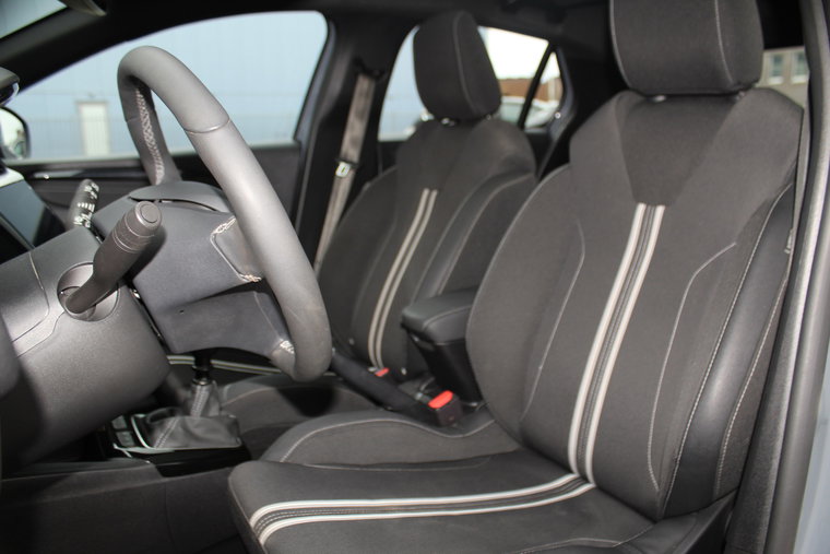 Vehicle Image 31