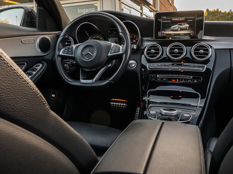 Vehicle Image 30
