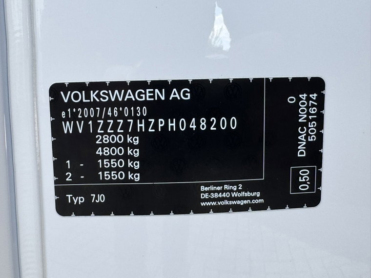 Vehicle Image 38