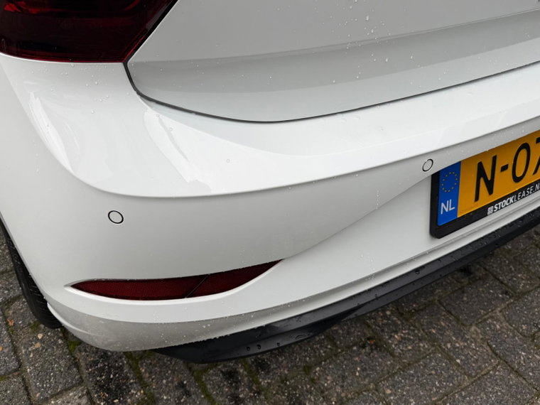 Vehicle Image 35