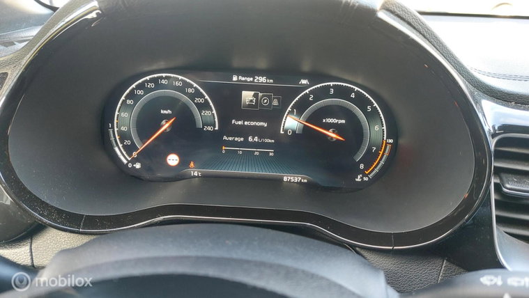 Vehicle Image 17