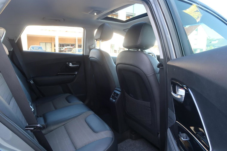 Vehicle Image 31