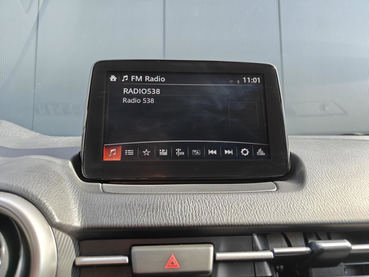 Vehicle Image 14