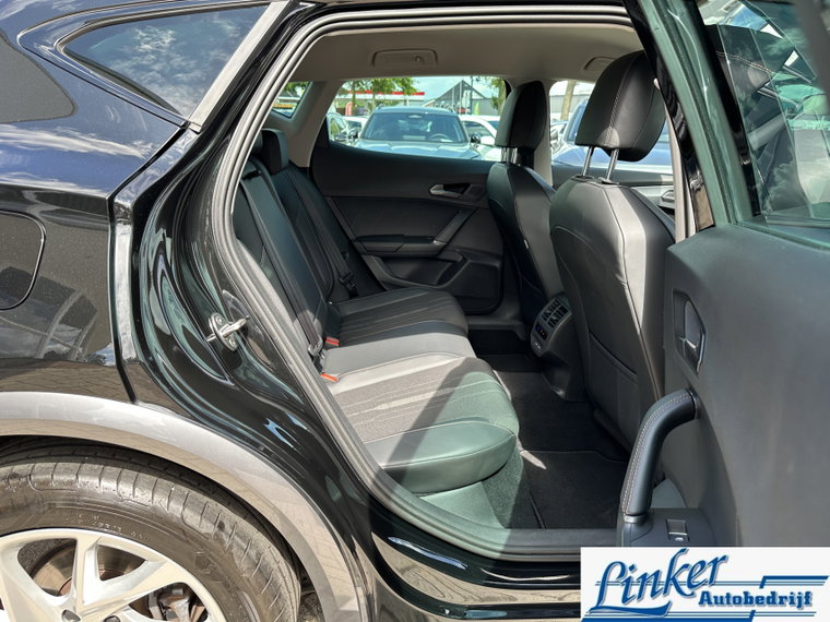 Vehicle Image 37