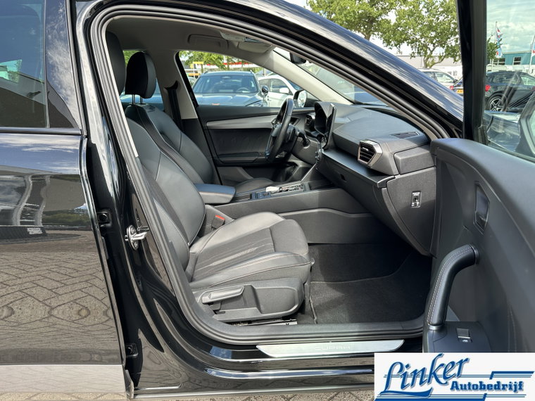 Vehicle Image 38