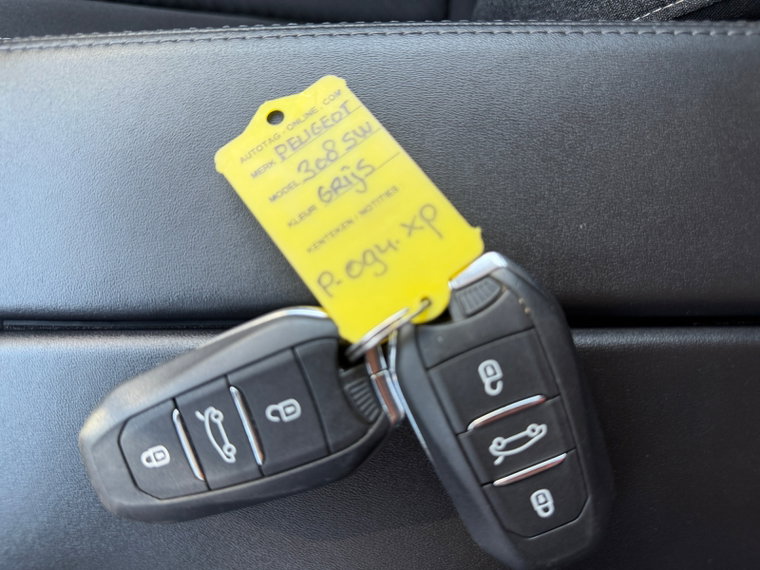Vehicle Image 22