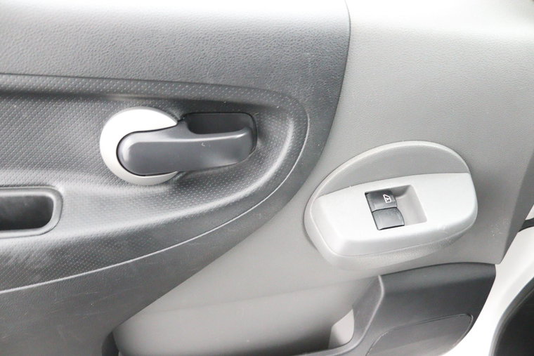 Vehicle Image 37