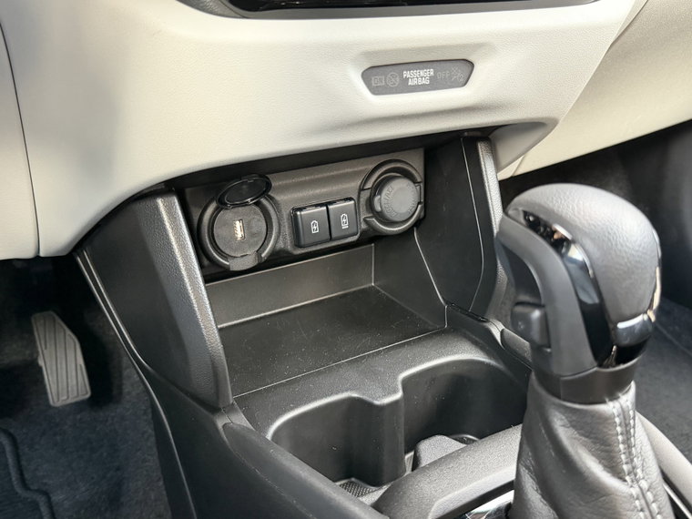 Vehicle Image 36