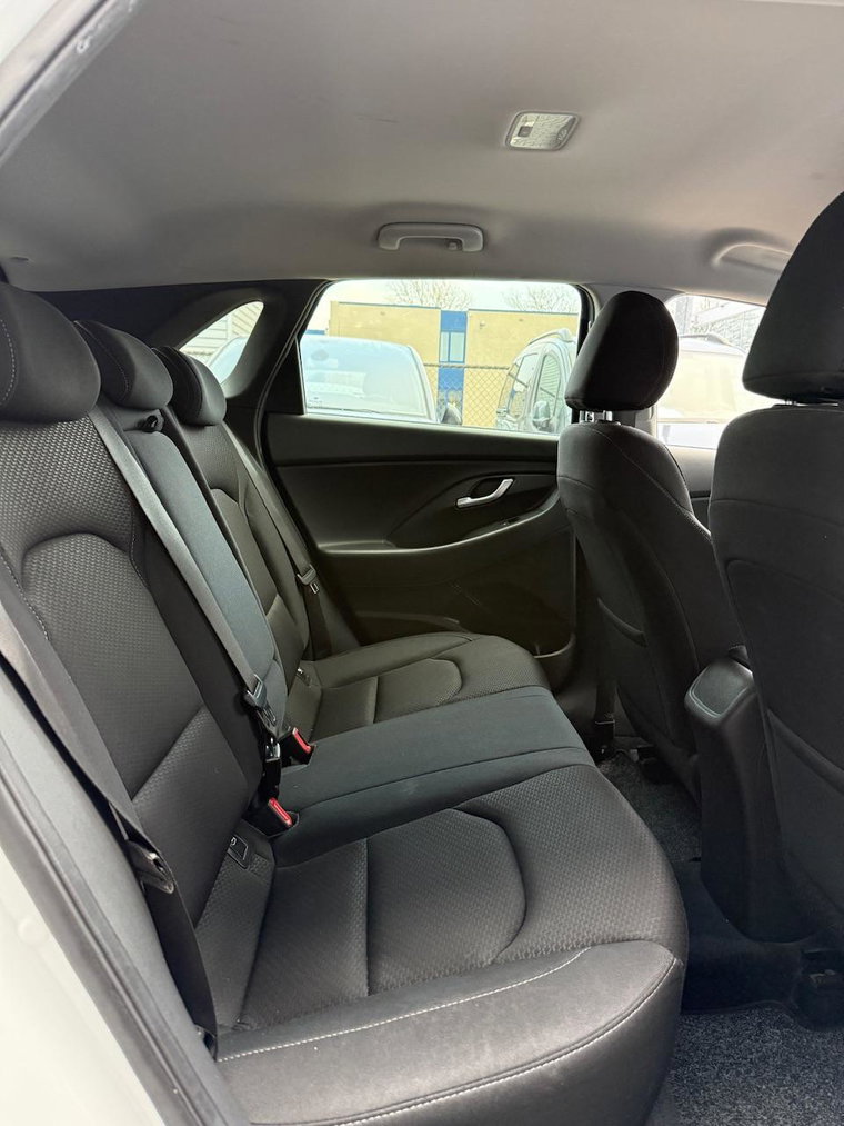 Vehicle Image 23