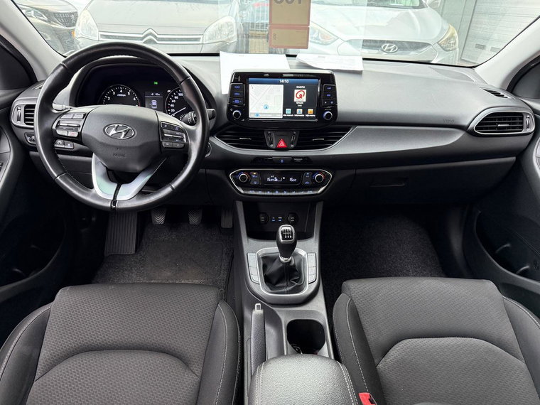Vehicle Image 29