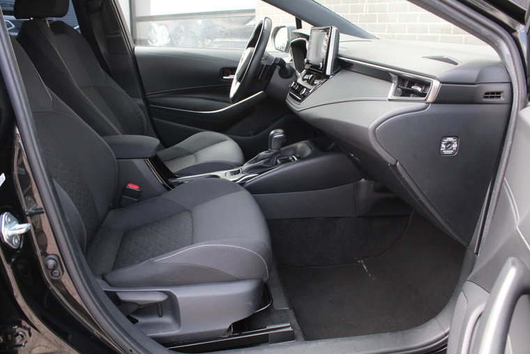 Vehicle Image 9