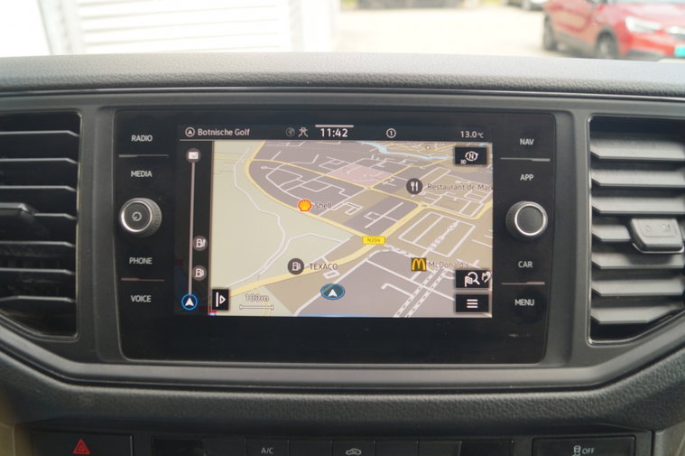 Vehicle Image 18