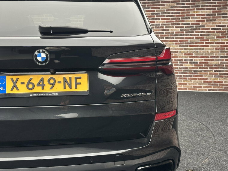 Vehicle Image 27