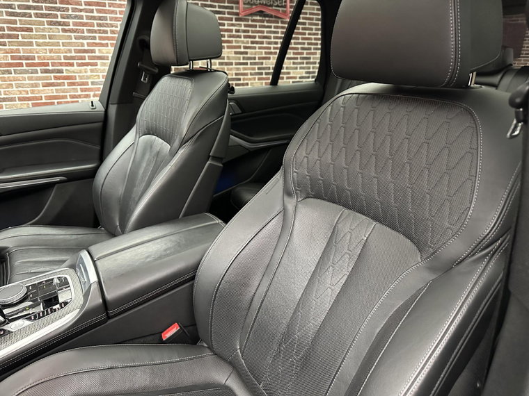 Vehicle Image 36