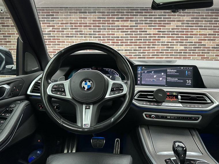 Vehicle Image 38