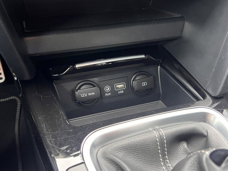Vehicle Image 37