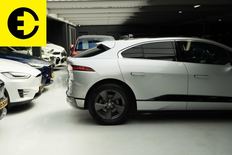Vehicle Image 40